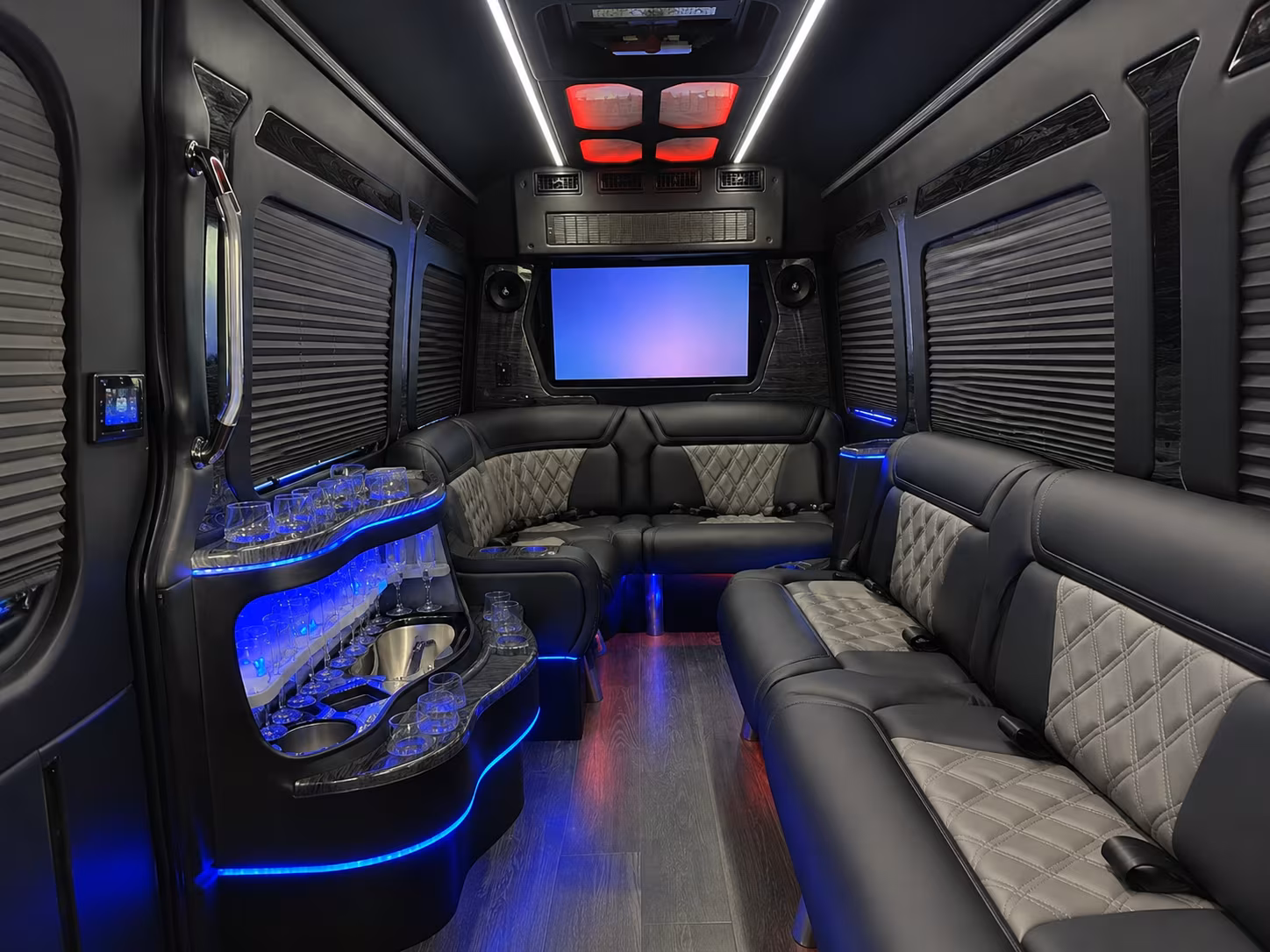 bus rentals for bands and performers traveling through roswell georgia