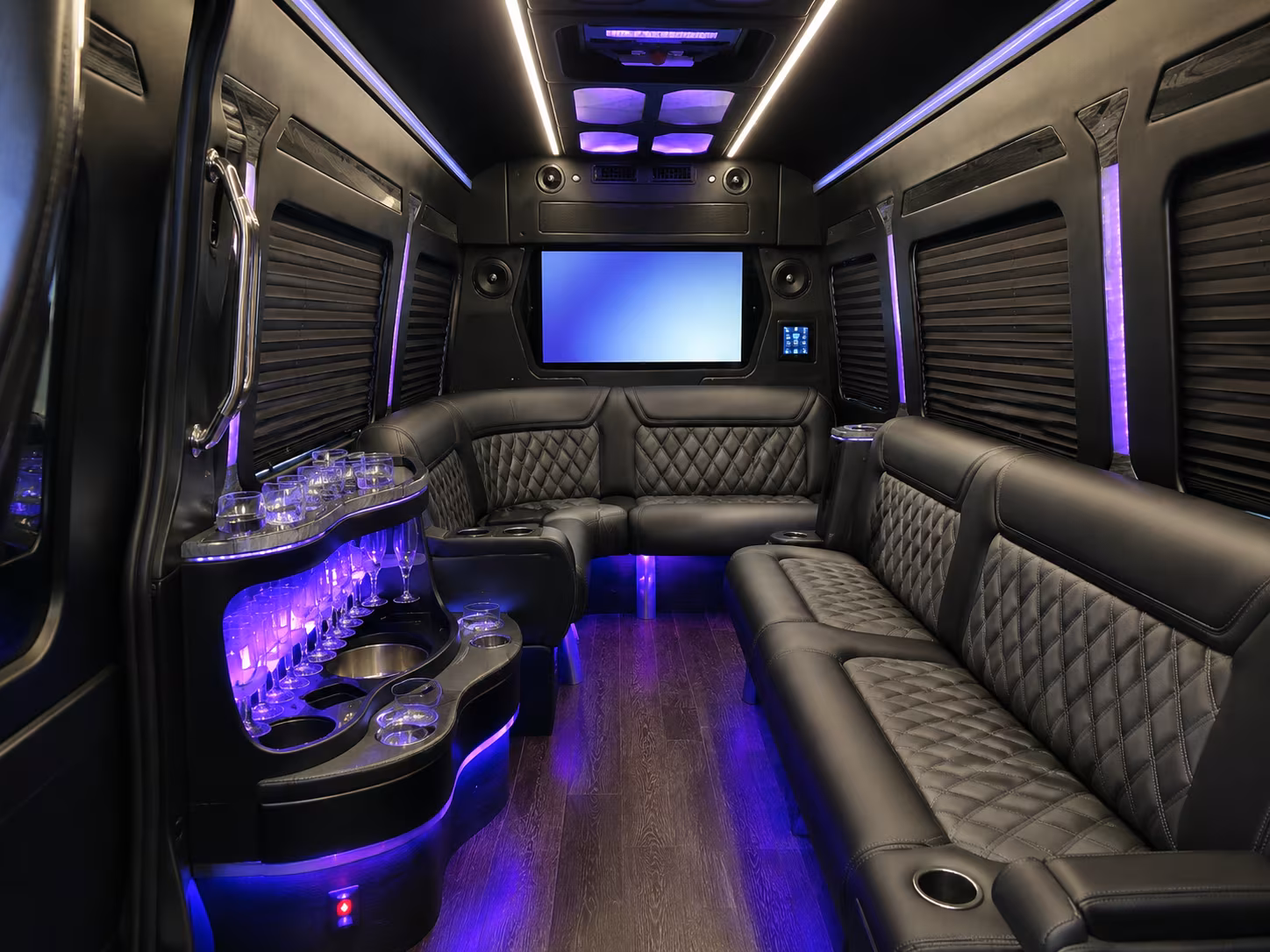 convention and trade show shuttle buses from roswell to downtown atlanta